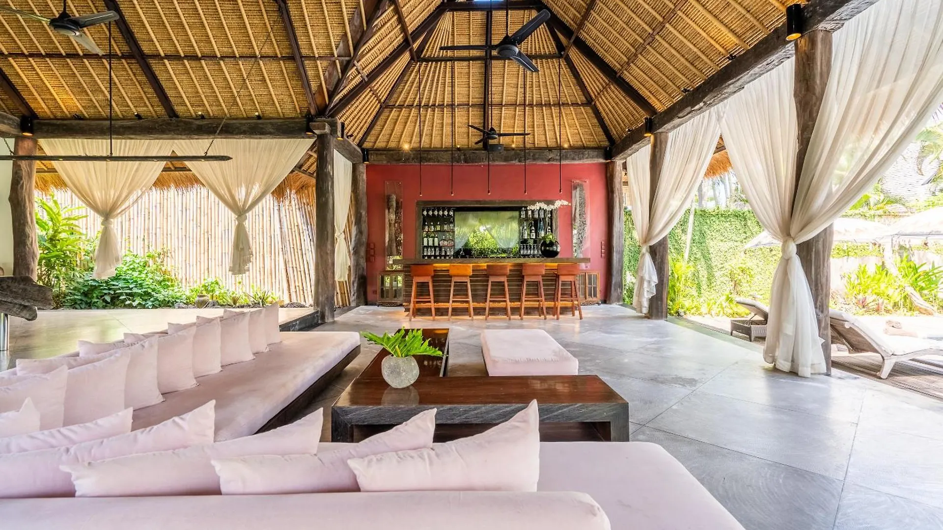 Ku Estate By Villa Finder Seminyak